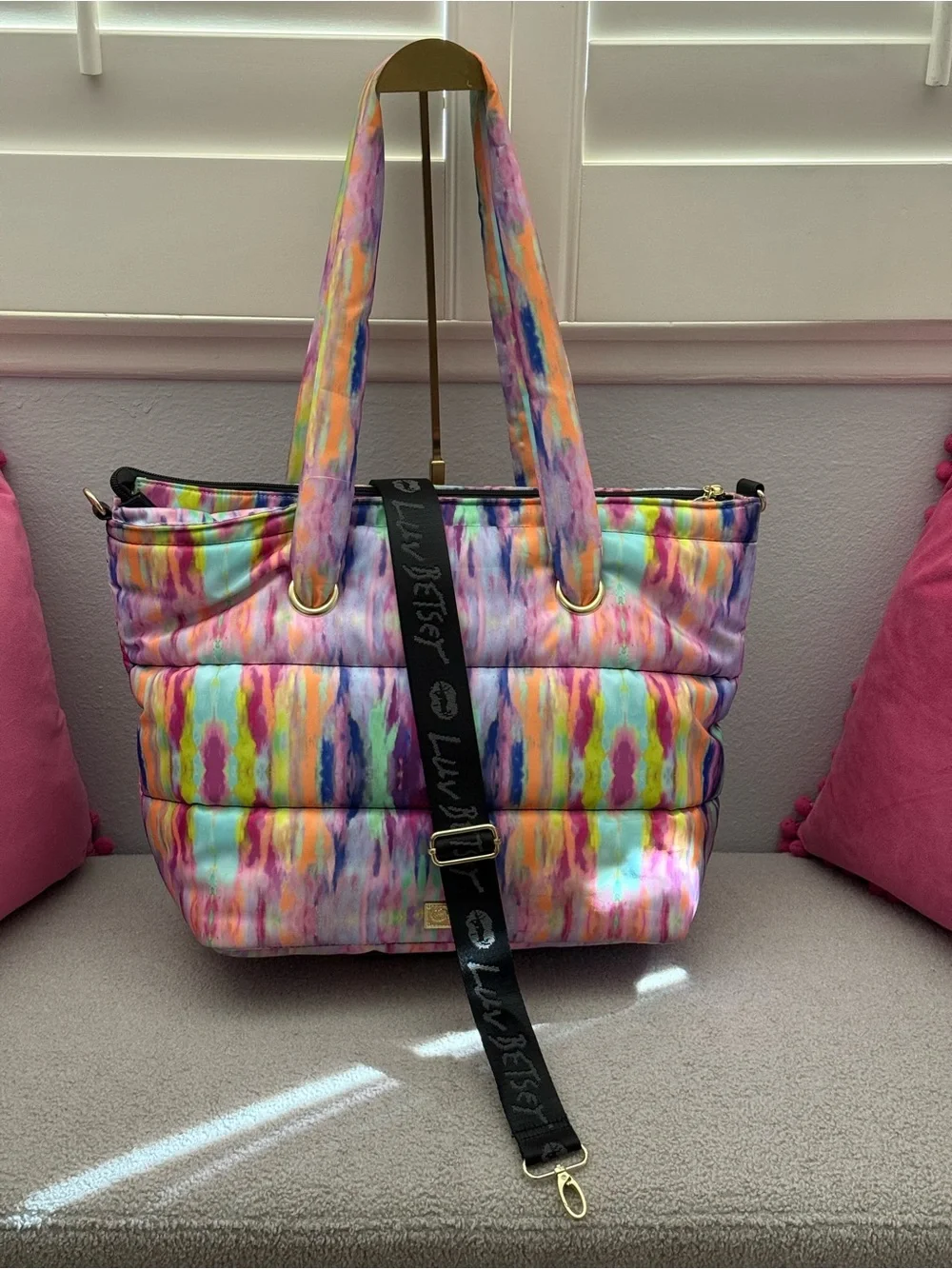 🎀 Luv Betsey by Betsey Johnson Watercolor Quilted Puffer Tote 🎀 NWOT